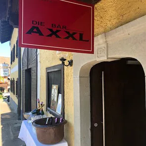 Bar Axxl